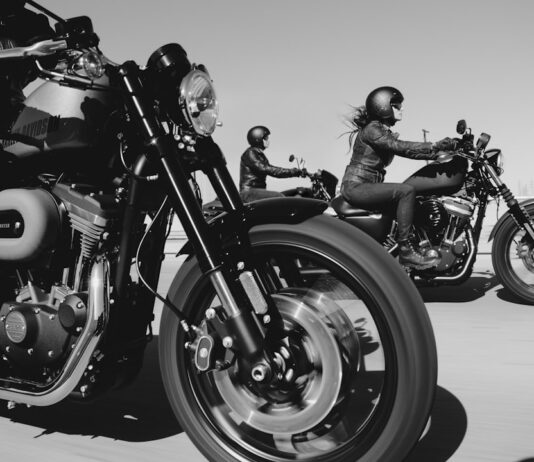 Cum să alegi un asigurător auto potrivit pentru motocicletă Photo Motorcycle insurance