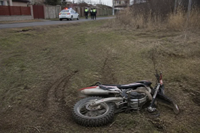 Motociclist urmărit pe străzile din Chiajna după ce a ignorat semnalele polițiștilor Motociclist urmărit pe străzile din Chiajna după ce a ignorat semnalele polițiștilor